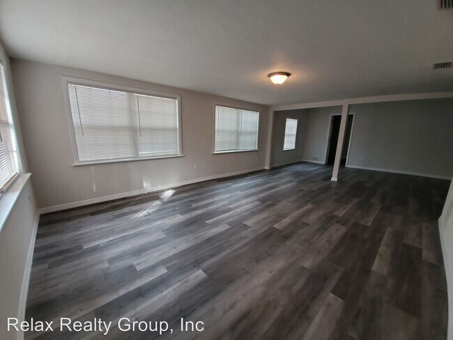 Foto del edificio - 3419 19th St E