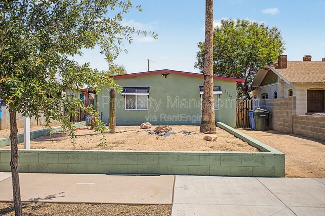 Photo - 1117 N 13th St Apartment