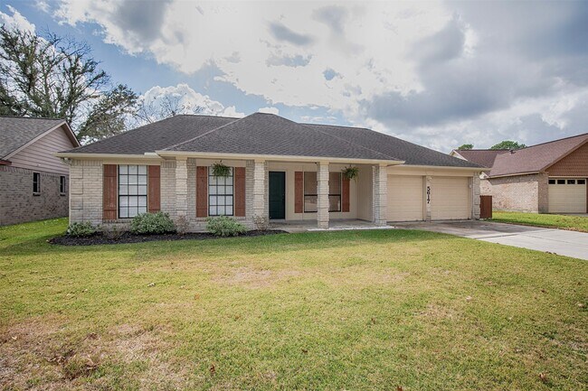 Foto del edificio - 5617 Fresh Meadow