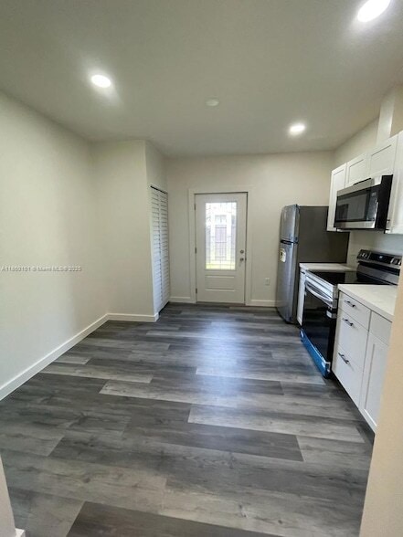 Building Photo - 2137 SE Glenrock Terrace