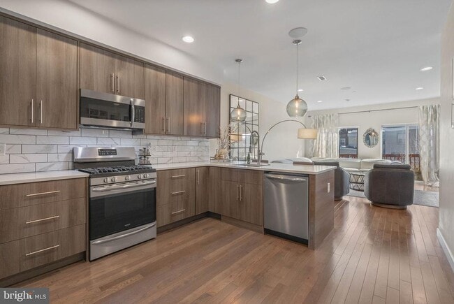 Building Photo - 1753 N Marshall St