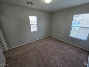 Building Photo - 11150 Ranch Valley St