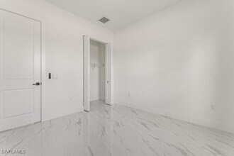 Building Photo - 2941 37th Ave NE