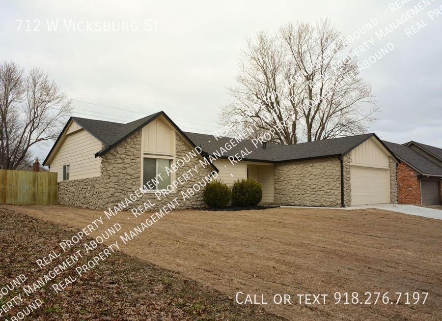 712 W Vicksburg St, Broken Arrow, OK 74011 House Rental in Broken