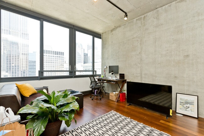 Building Photo - 235 W Van Buren St