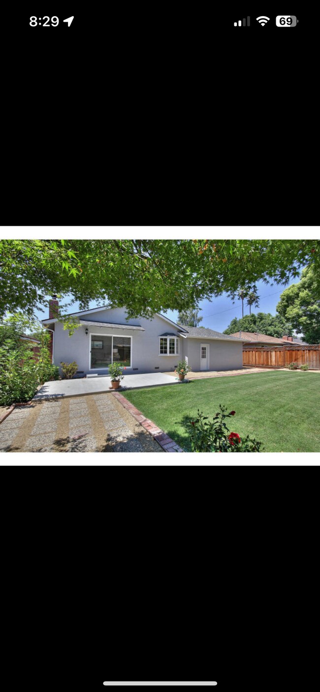 Building Photo - 2123 Coolidge Dr