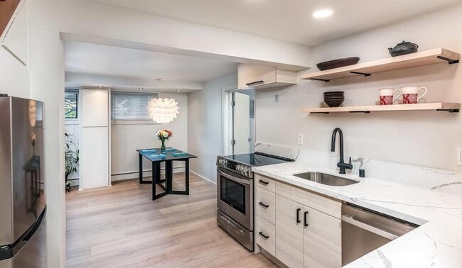 Building Photo - 1 bedroom in Seattle WA 98136
