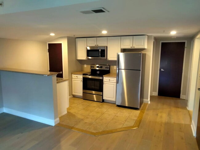 Photo - 57 Imlay St Apartment