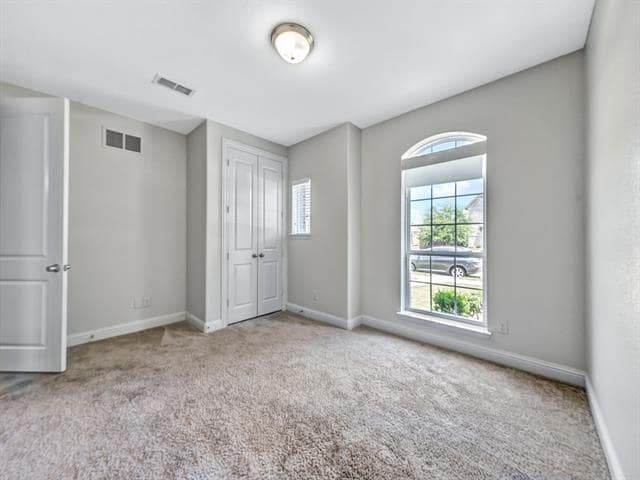 Building Photo - 1121 Ranch Gate Ln