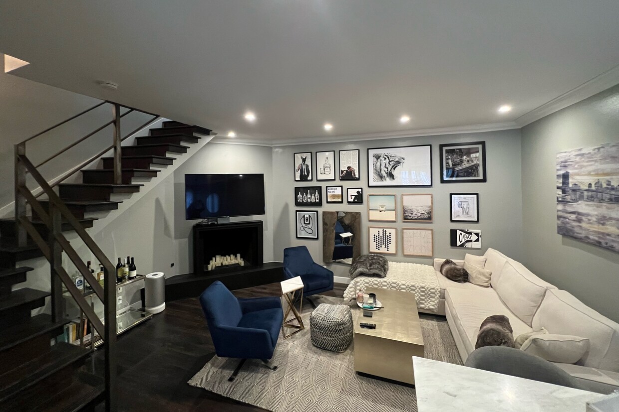 Foto principal - 9023 Cynthia St