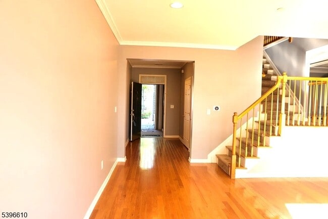 Building Photo - 5 Liberty Way