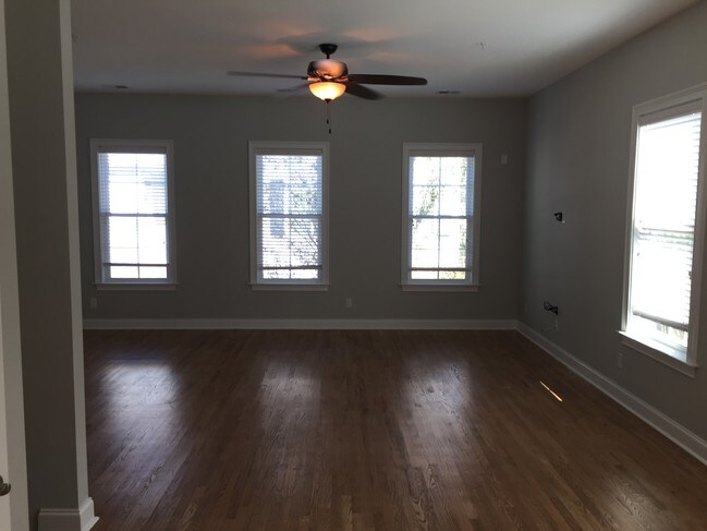 Building Photo - 656 Coleman Blvd