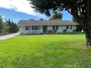 Building Photo - 926 W Valencia Mesa Dr