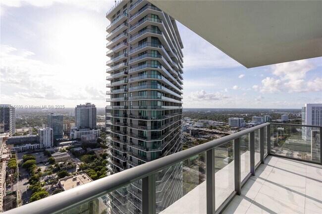 Foto del edificio - 480 NE 31st St
