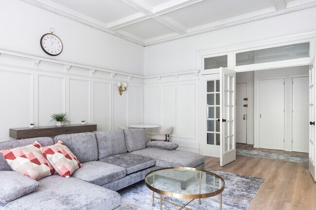 Foto del edificio - 308 W 107th St