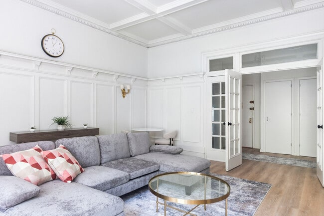 Building Photo - 308 W 107th St