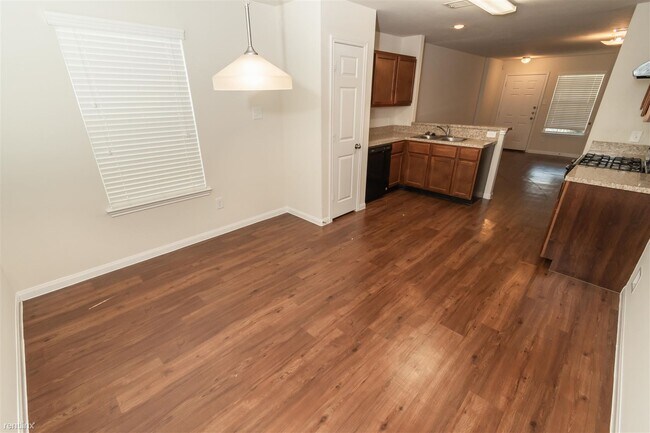 Foto del edificio - 4 br, 2.5 bath House - 5907 Sugar Field Ln