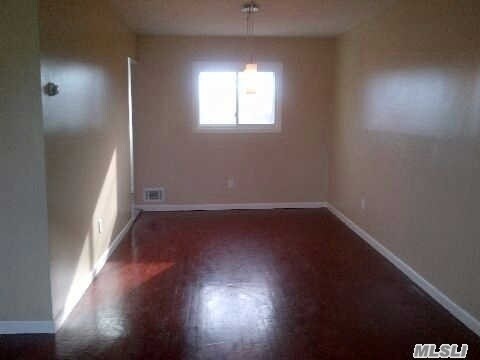 Foto del edificio - 513 Pulaski Rd