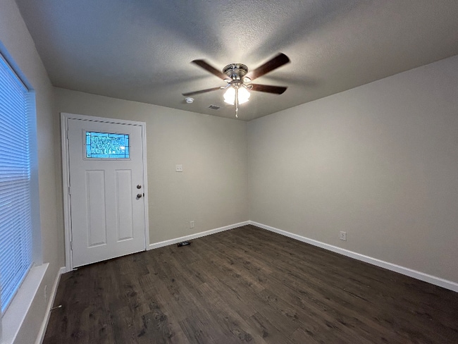 Photo - 5605 Hiett Ct Townhome