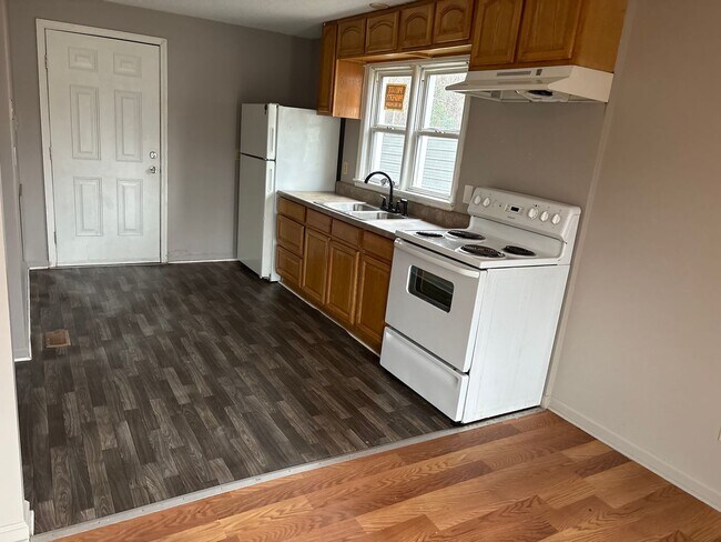 Foto del edificio - 2 bedroom, 1 bathroom home available in Winston-Salem!