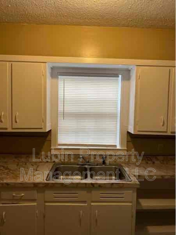 Foto del edificio - 2760 Fizer Rd