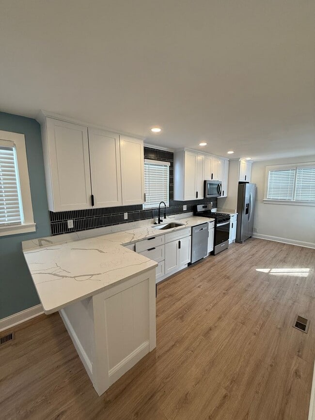 Building Photo - Beautiful 3 Bedroom Single-Family Home in Essex, MD