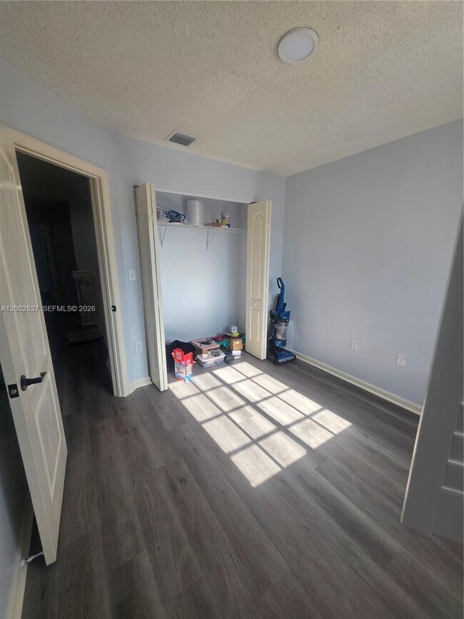 Foto del edificio - 14055 SW 120th Ct