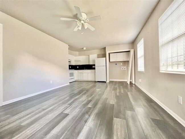 Foto del edificio - 5718 Sherman St