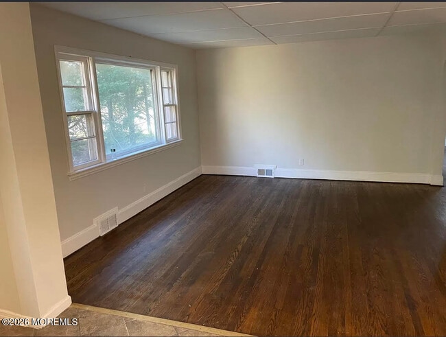 Building Photo - 721 Hyson Rd