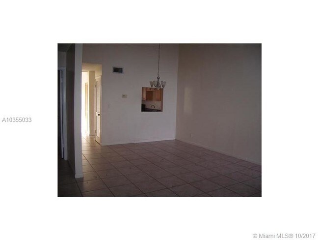 Foto del edificio - 2950 NW 106th Ave