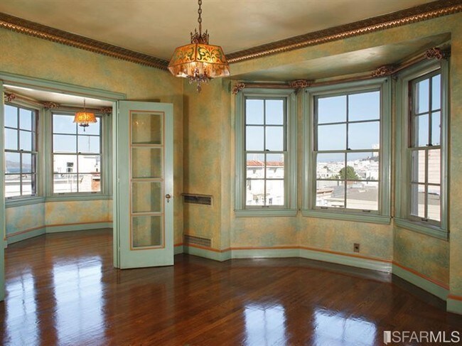 Foto del edificio - 2860 Pierce St