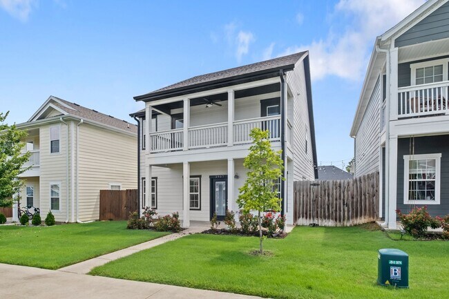 Foto del edificio - tylish 3-Bedroom Home with Balcony & Moder...