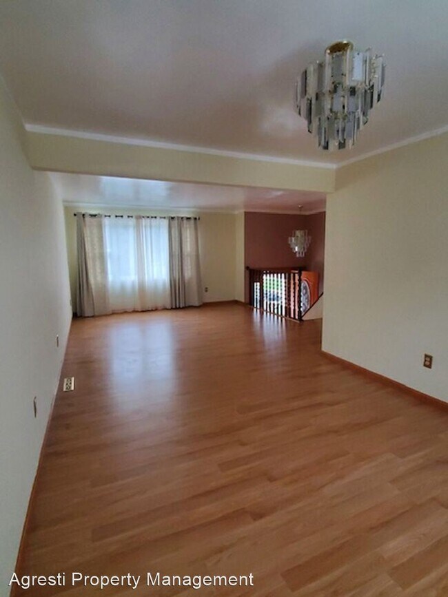 Building Photo - 4 br, 2 bath House - 3120 Greeley Avenue