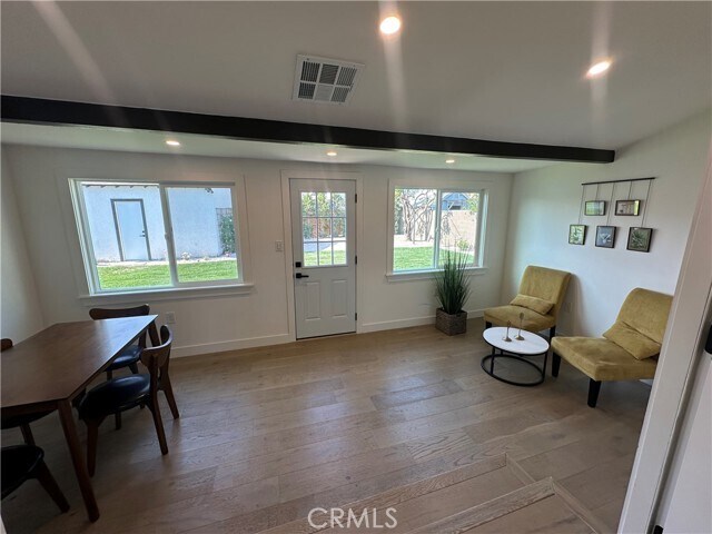 Foto del edificio - 16913 Covello St