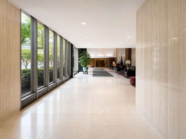 Foto del edificio - 5701 N Sheridan Rd