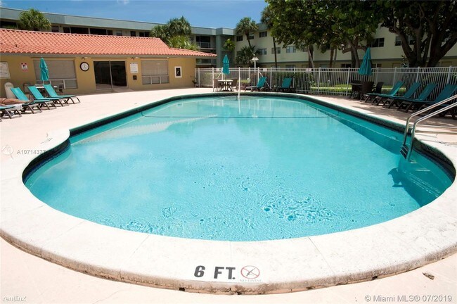 Building Photo - 2 br, 2 bath  - 300 Layne Blvd Apt 110
