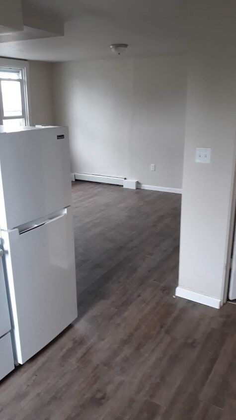 Foto del edificio - 227 Spencer Ave