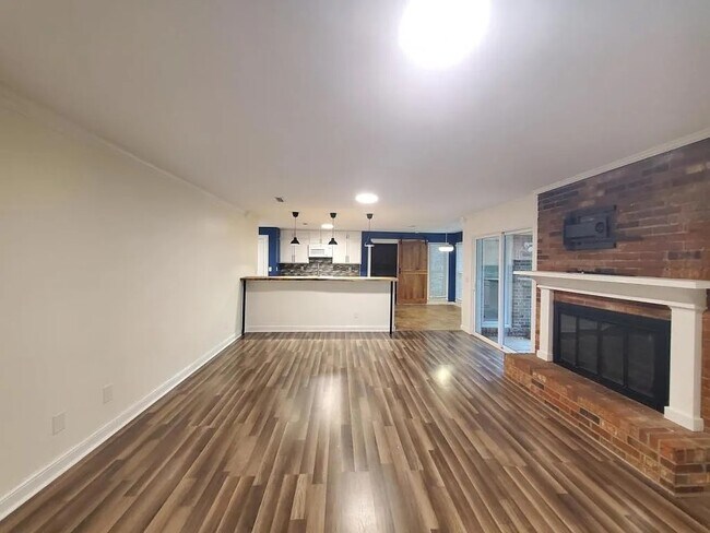 Foto del edificio - 504 Robin Ln