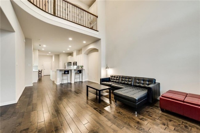 Foto del edificio - 671 Emily Ln