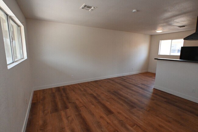 Foto del edificio - 1512 Cobb Ln