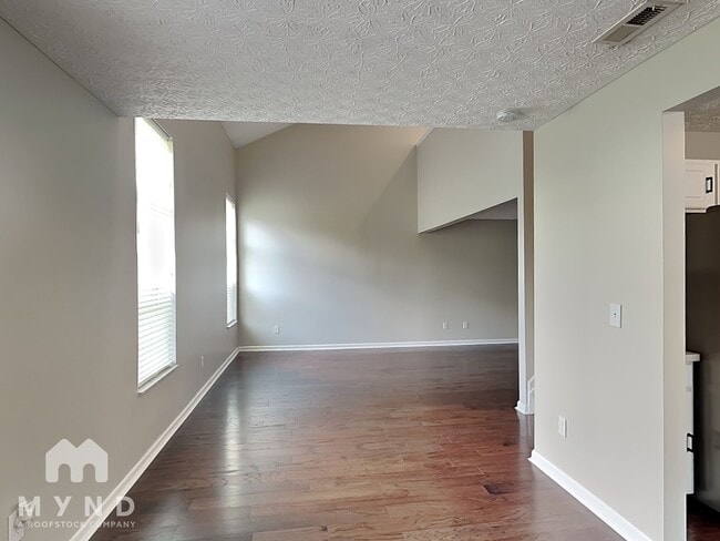 Building Photo - 2179 Balais Ct