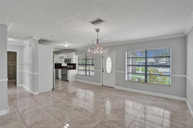 Foto del edificio - 865 Fairway Dr