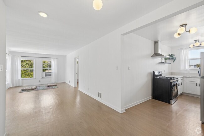 1 dormitorio, 1 baño - 950 pies cuadrados - Sala de estar - Hayworth Apartments