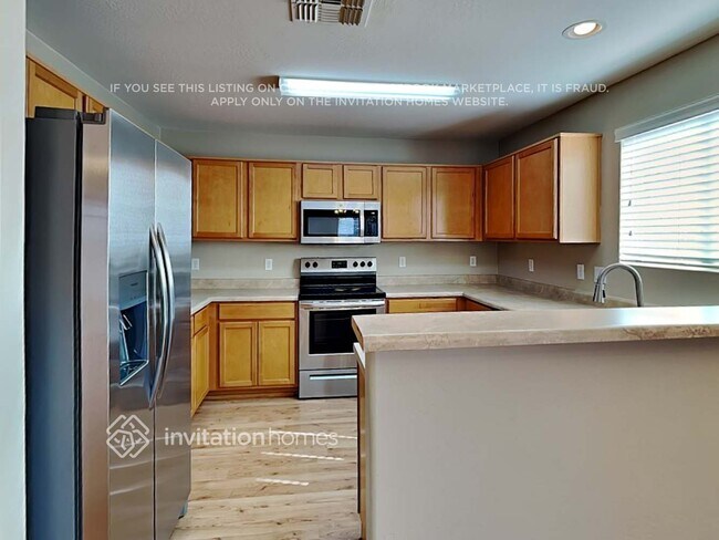 Building Photo - 37 N 224th Ln