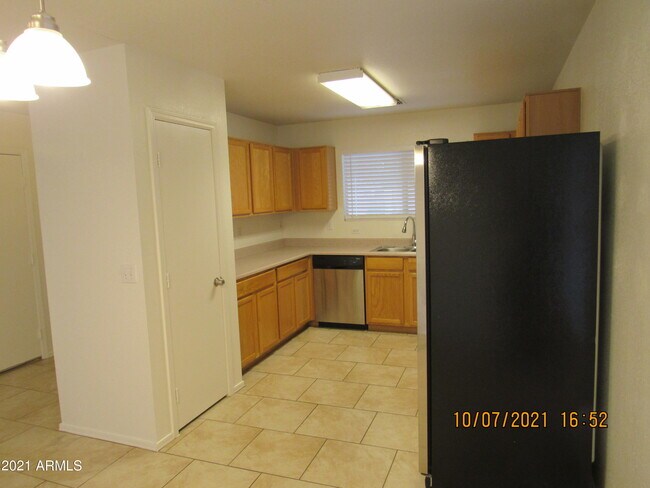 Foto del edificio - 2311 E Hazeltine Way