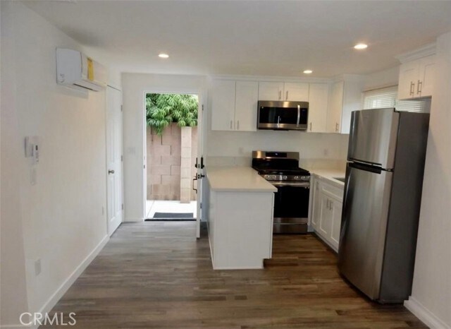 Foto del edificio - 7111 Claire Ave