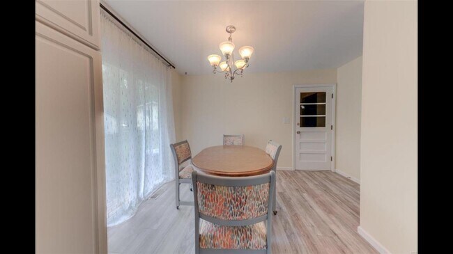 Foto del edificio - 30 Green Hill Ln