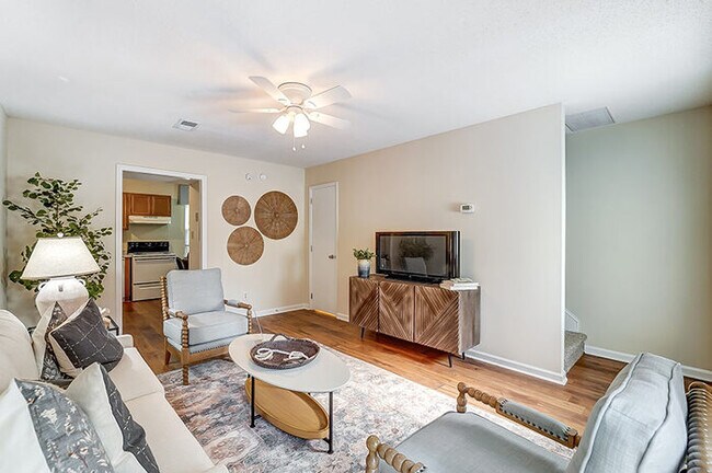 Foto del edificio - Your New Townhome Awaits at Davis Crossing!
