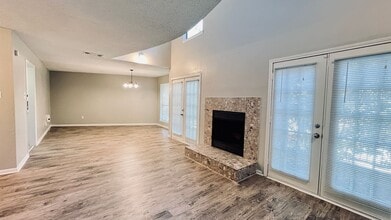 Building Photo - 9201 Simmons Rd