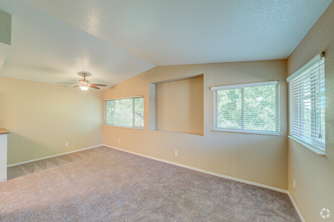 Family Room 1 - Canyon Manor